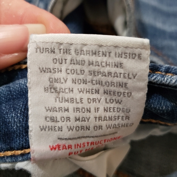 Torrid distressed size 18 - Picture 8 of 9